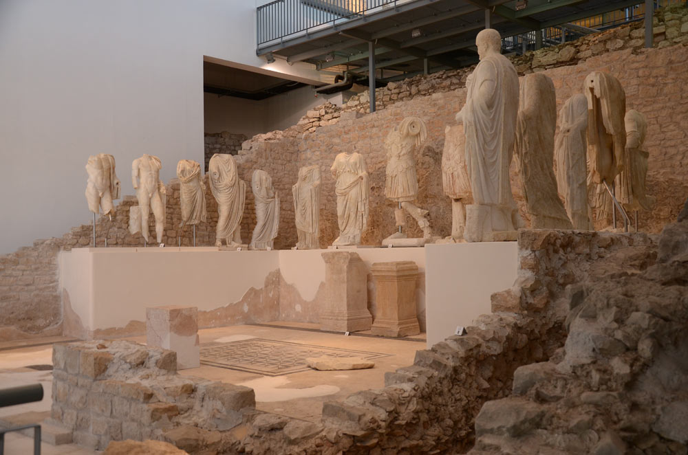 AMN - Pogled na Augusteum. Foto: VJB.